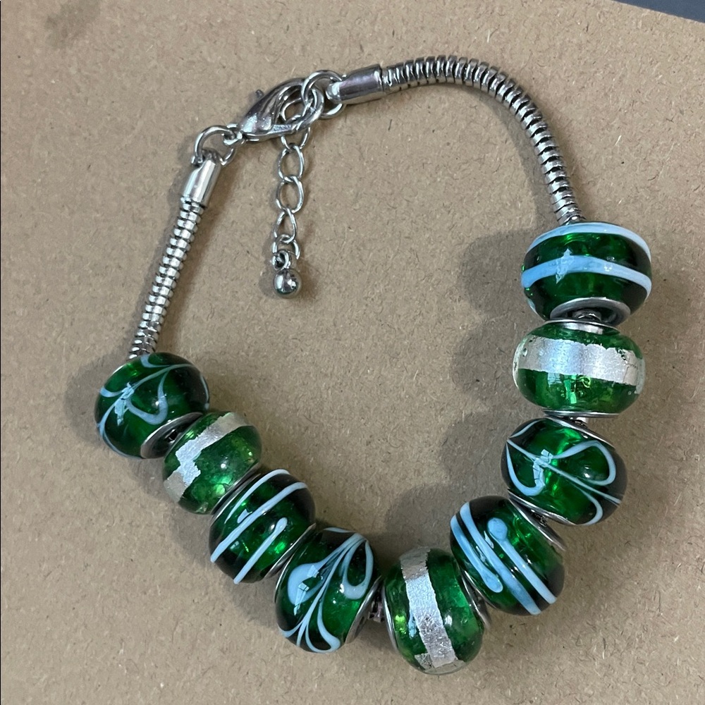 Elegant Green glass and Silver Beaded Bracelet